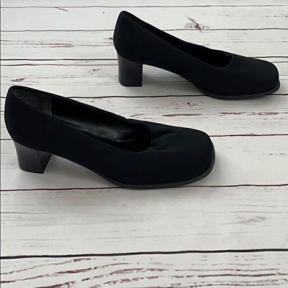 Cloud Walkers Pumps - Picture 7 of 7